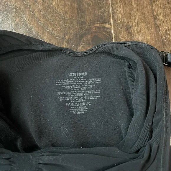 Skims shape wear bodysuit - Picture 3 of 4